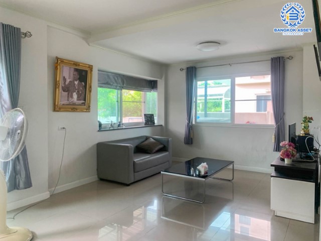 บ้านเดี่ยวมือสองสมุทรสาคร ม.ศุภาลัยวิลล์ วงแหวน-พระราม2 เนื้อที่มากถึง 52 ตร.ว. ฟังก์ชัน 3 ห้องนอน 2 ห้องน้ำ 1 ที่จอดรถ แถมฟรี! 3 เครื่องปรับอากาศ บ้านดี พร้อมอยู่ บนทำเลแห่งการเดินทางเข้าเมืองง่าย ออกต่างจังหวัดก็สบาย ราคาถูก!...